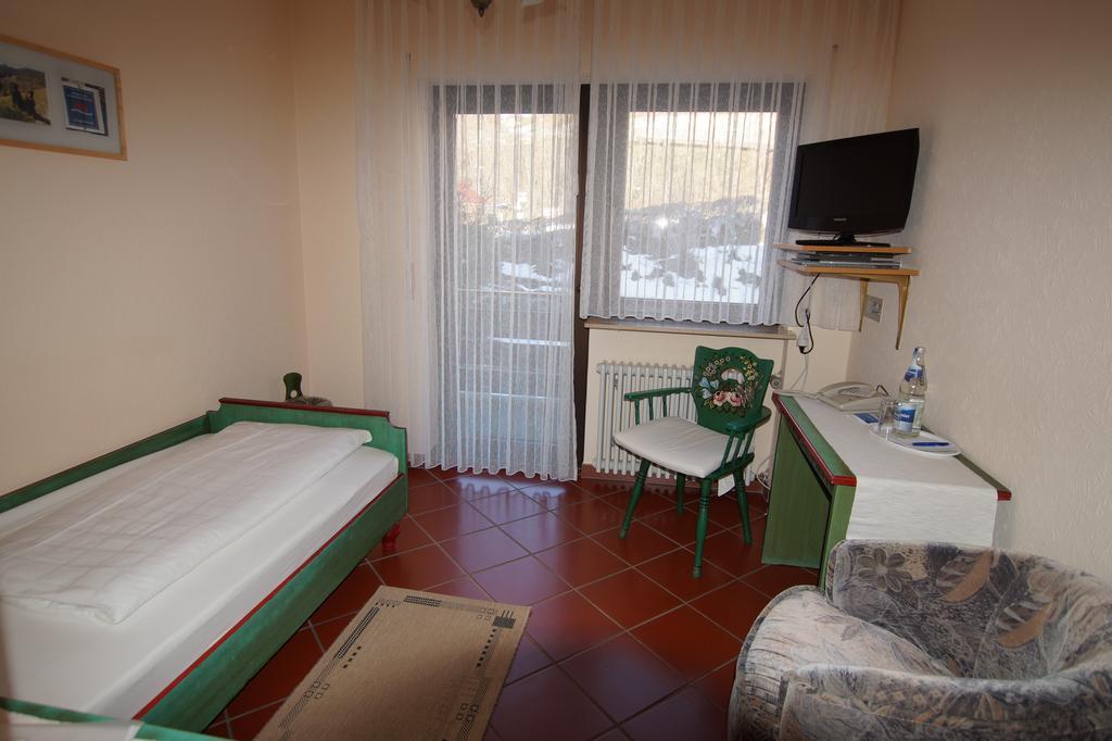 Hotel Hirsch Bad Peterstal-Griesbach Habitación foto
